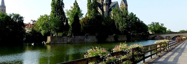 Metz / Déjeuner ou dîner place de Chambre...
