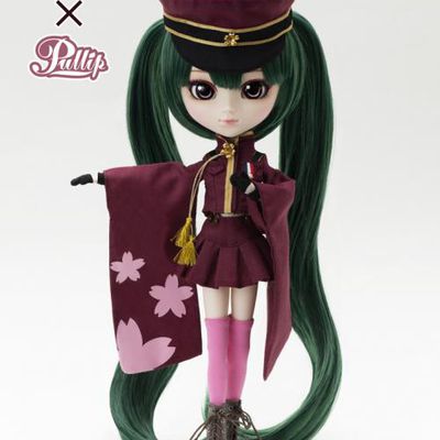 Avril : Pullip Hatsune Miku Senbonzakura Version