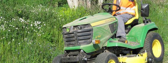 La commune s’équipe d’un tracteur tondeuse