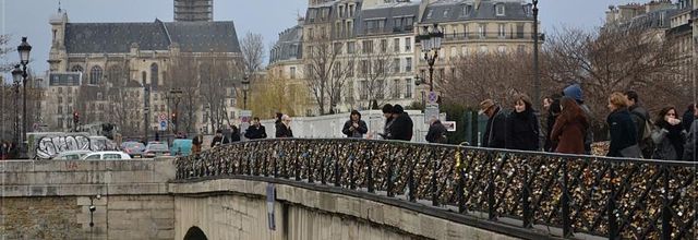 L'île de la Cité : Pont de l'Archevêché