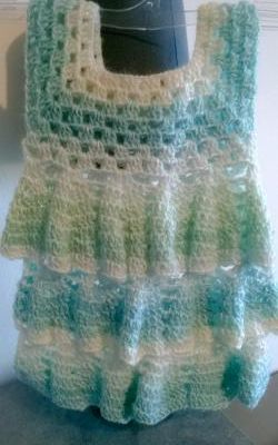 robe fait main au crochet taille 0-3mois 