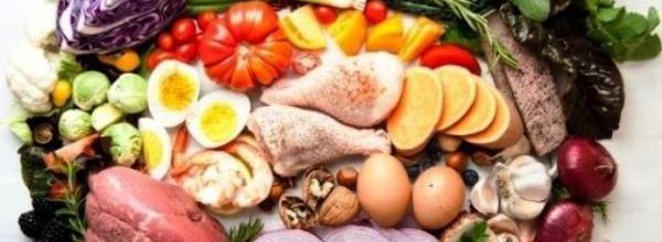Pour maigrir, la restriction des glucides primerait sur celle des graisses