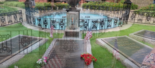 ELVIS PRESLEY 1977 PT.2 - août 1977. Derniers jours et obsèques d'Elvis Presley.