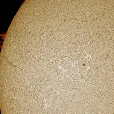 La belle pyramide de plasma du 25 novembre 2025