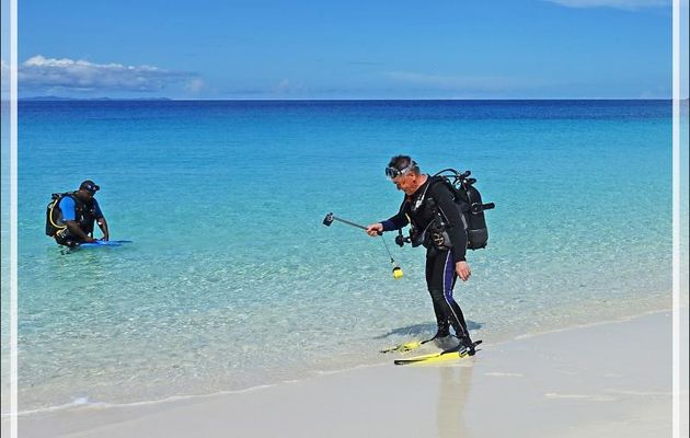 Le jour où j'ai pris du galon en devenant "moniteur" ... - Nosy Tsarabanjina - Archipel des Mitsio - Madagascar