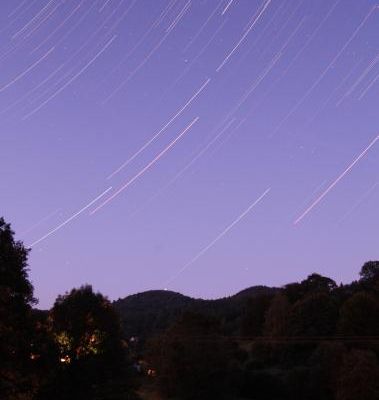 2015-07-12 : filé d'étoiles sur la têtes des renards dans les Vosges