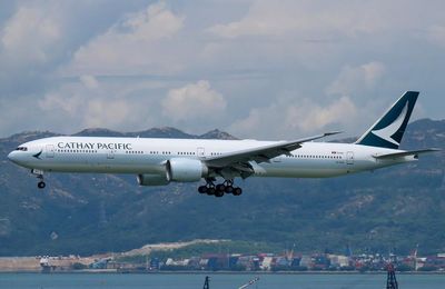  Cathay Pacific  (CX)