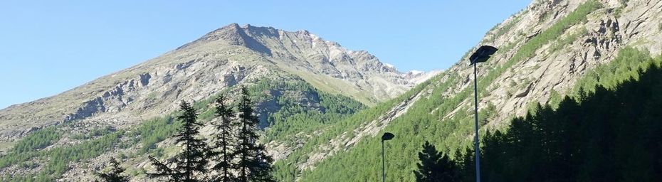 Dans le Saastal, les bisses de Heuwete et Moosgufer