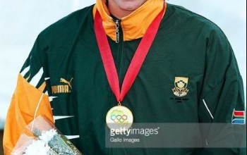 Charlene  championne de natation haut niveau