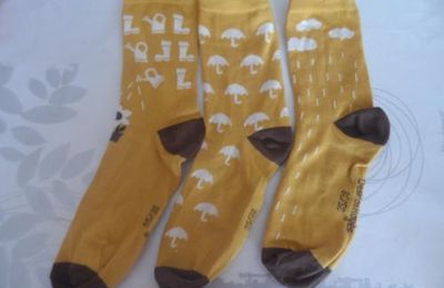 Trois jeunes tambours,pardon, chaussettes ...