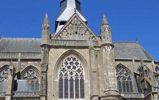 la basilique à Evron dans la Mayenne