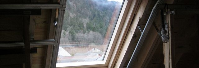 Habillage du velux et des coffres en suspentes et fourrures