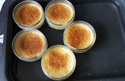 EB - Flans noix de coco et caramel...