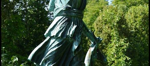 Parc du Château de Rambouillet : Artémis à la biche