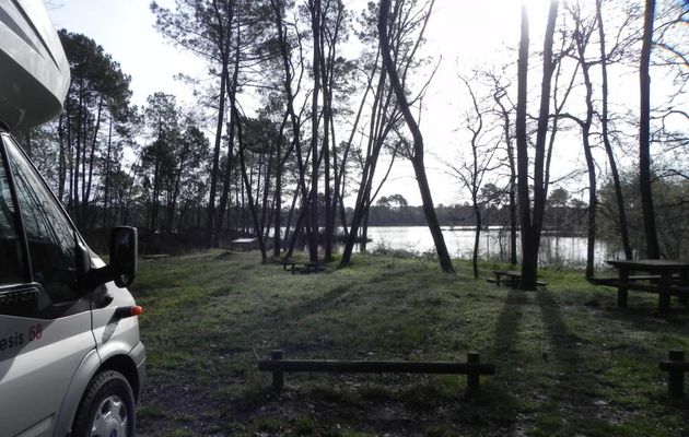 Le Lac d'Hostens en sud-Gironde 
