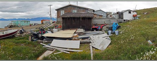 La balade démoralisante se poursuit dans le village de Pond Inlet - Baffin Island - Nunavut - Canada