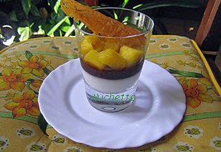 Verrine  coco, tuile au citron vert et sauce au chocolat rhum blanc orange