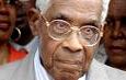 L'Afrique pleure Aimé Césaire, chantre de la négritude 
