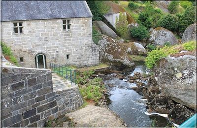 1064 - Huelgoat, dans le Finistère (29)