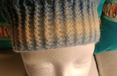 EB - Un bonnet-béret au crochet...
