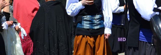  les costumes bretons 