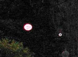 Boules lumineuses dans le ciel !