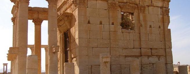Palmyre : vestiges divers, Temple de Baalshamin, nécropole