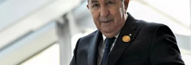    Report de la visite en France du président algérien officieusement prévue les 2 et le 3 mai