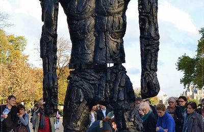 FIAC 2014 Jardin des Tuileries : "Giant Figure" (Cyclops) de Thomas Houseago