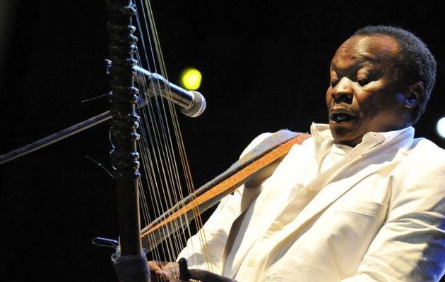 5 CHANSONS POUR REDECOUVRIR MORY KANTE au delà de: YEKE YEKE