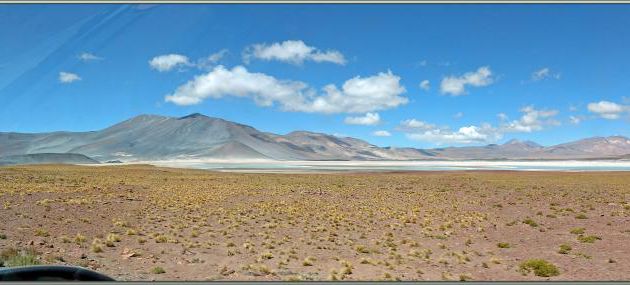 17/03/2022 suite : nous reprenons la voiture pour aller voir la lagune Tuyajto et son environnement sous un autre angle - Désert d'Atacama - Chili