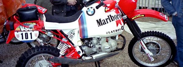 À Versailles, Louis XIV reçoit le Paris-Dakar 85