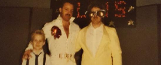 Ryan Gosling and ELVIS yes ... 