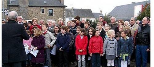 Ouest-France - 12/11/2011 - 11 Novembre : toutes les générations réunies