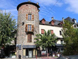 la Tour Michou, du 14ème siècle