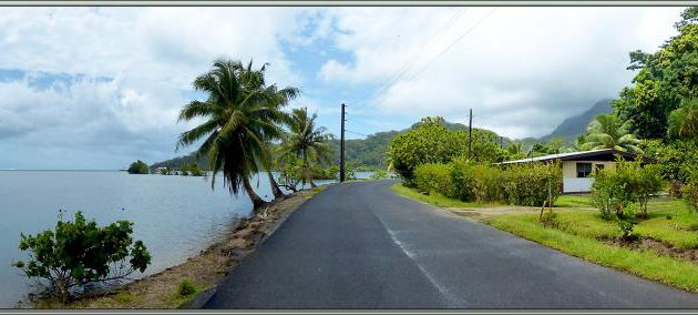 Promenade pédestre à Raiatea (côte ouest) : panoramas sur le lagon et la montagne - Polynésie française