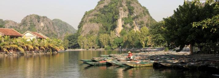 Tam Coc : ballade en barque sur la rivière Ngô Dông