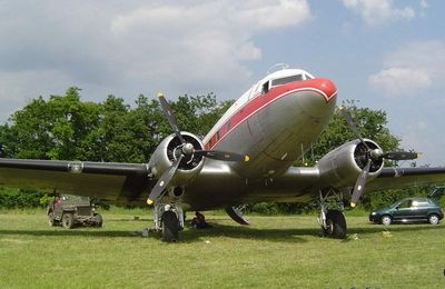 Le DC 3 Dakota...