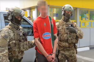Incroyable mais vrai voilà que l'on parle de l'OAS  dans cet article :  L'étrange terroriste venu d'Ukraine