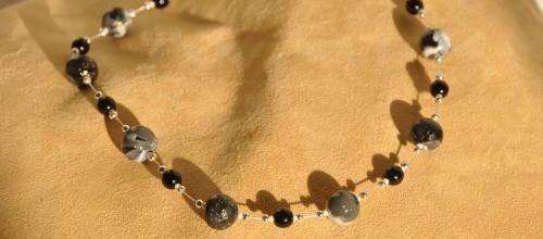 Collier mokume noir blanc et argent