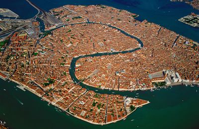 VENISE (suite)