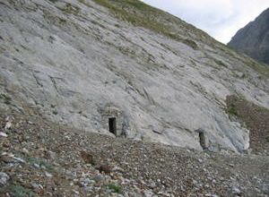 GROTTES BELLEVUE .