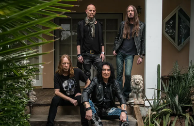 BLACK SWAN - Les détails du nouvel album Paralyzed ; Clip "If I Was King"