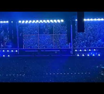 OASIS "Don't Look Back In Anger" (Live, Cardiff, 2025)