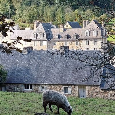 Après le Lac de Guerlédan et l'abbaye Notre-Dame de Bon Repos ... Les Forges des Salles