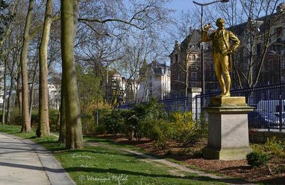 Les statues du parc Montsouris : Thomas Paine,  Citoyen du Monde