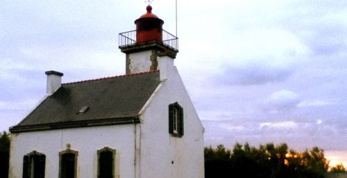 ° Ouverture d'un nouveau lieu: Le Phare des Chats Noirs (expulsé le 27/08/12)