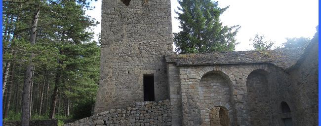 Aveyron causse noir, l'église st Jean de Balmes, l'ermitage st Michel 
