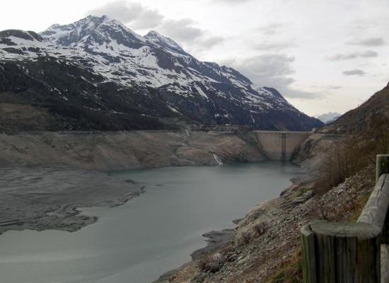 24/04/2014 Barrage de Tignes-Lac du Chevril Tarentaise Savoie 73 France