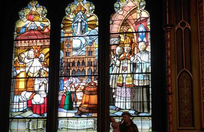 Montréal : les vitraux de la Basilique Notre-Dame...